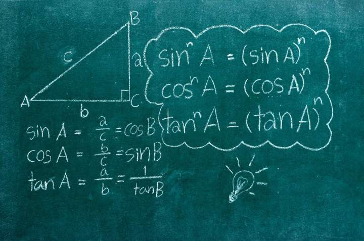 Professeur de maths Lestrem
